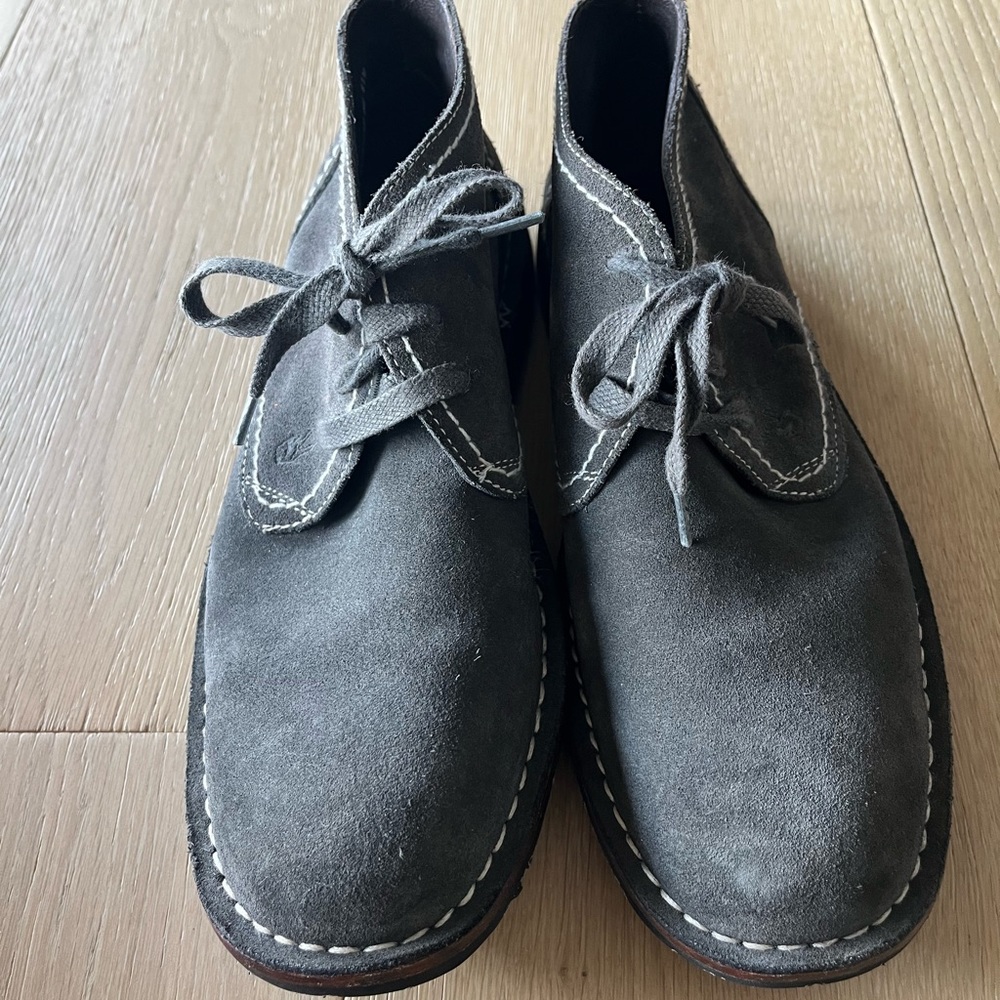 John Varvotos Chukkas